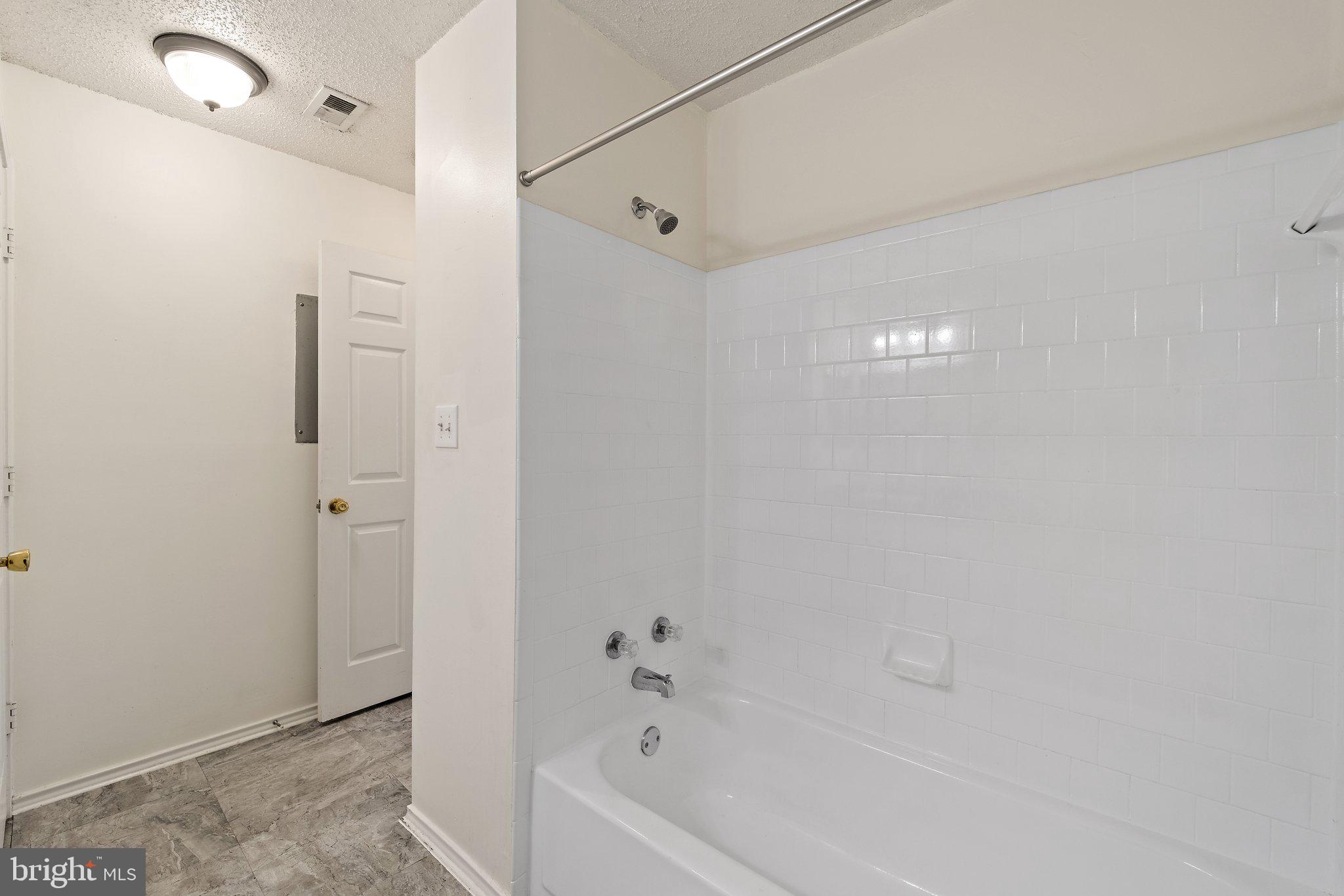21013 Timber Ridge Terrace, Unit 201 Ashburn, VA 20147 - Photo 23 of 30 Gallery Image 23
