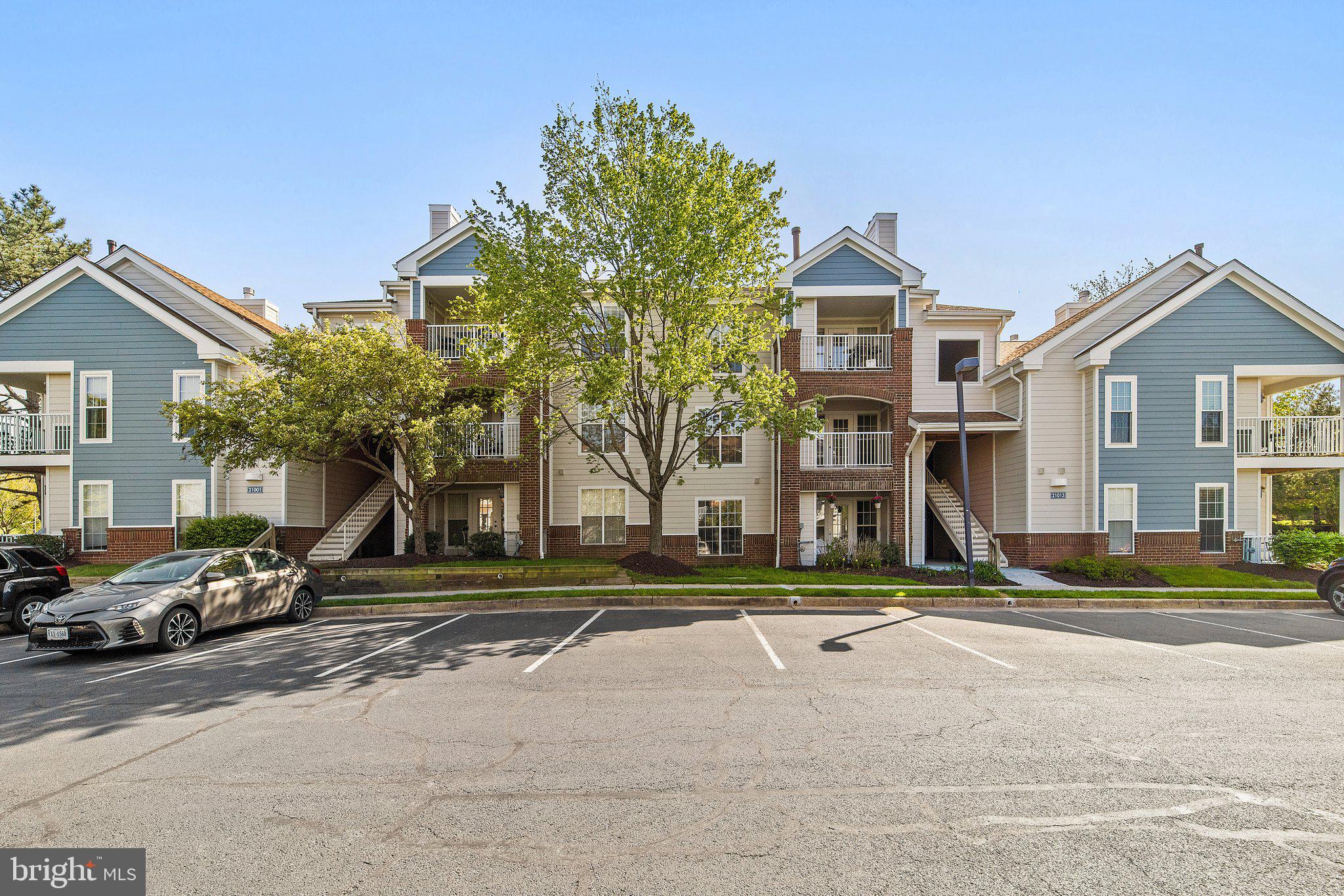 21013 Timber Ridge Terrace, Unit 201 Ashburn, VA 20147 - Photo 3 of 30 Gallery Image 3