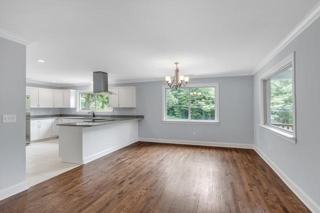 2400 North Crest Road Chattanooga, TN 37406 - Photo 30 of 38 4T1A5357