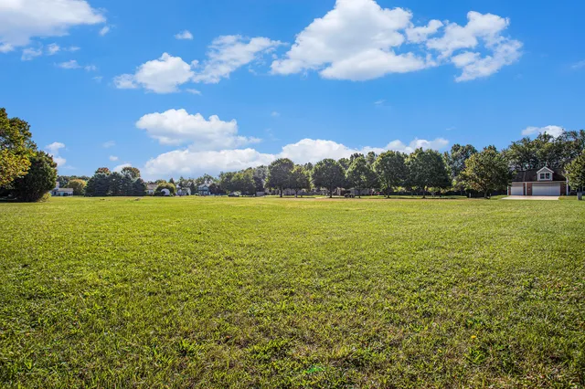 $55,000 | 908 Maple Meadows Avenue, Vicksburg, MI 49097