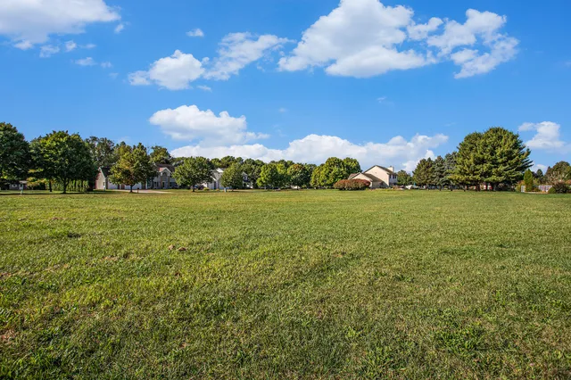 $55,000 | 908 Maple Meadows Avenue, Vicksburg, MI 49097