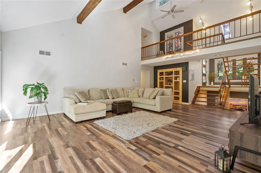 114 Will Scarlet Road Canonsburg, PA 15317 - Photo 5 of 14 a living room with furniture and a large window