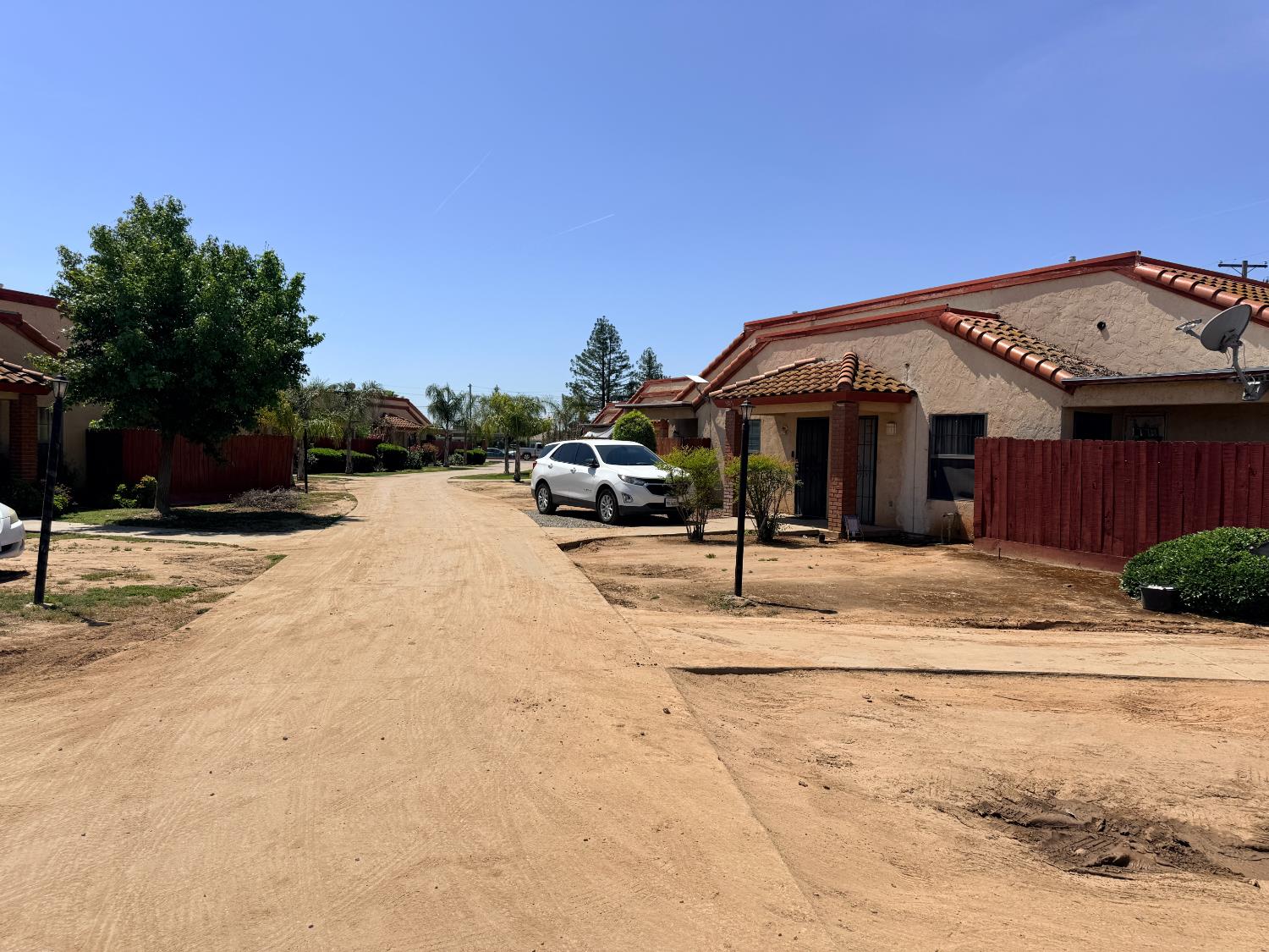 1405 East Cypress Avenue Reedley, CA 93654 - Photo 4 of 29 a view of outdoor space yard and basketball court