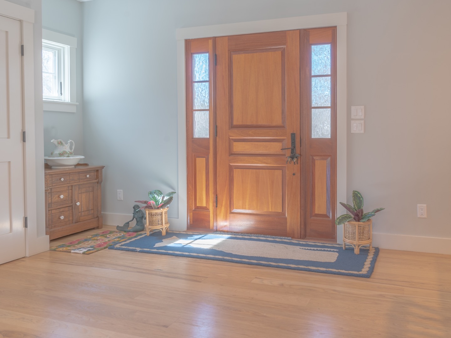 63 Bayes Hill Road Oak Bluffs, MA 02557 - Photo 11 of 60 Front Entryway