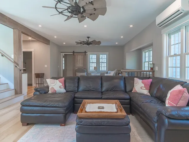 $3,125,000 | 63 Bayes Hill Road, Oak Bluffs, MA 02557