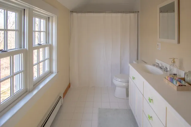 $3,125,000 | 63 Bayes Hill Road, Oak Bluffs, MA 02557