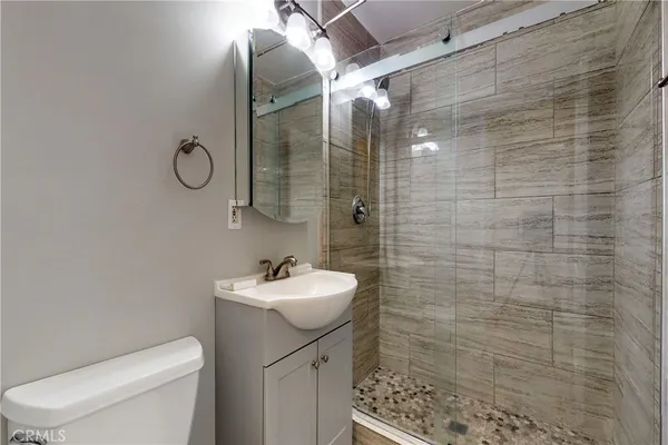 $3,500 | 19947 Vanowen Street, Winnetka, CA 91306