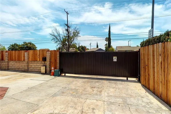 $3,500 | 19947 Vanowen Street, Winnetka, CA 91306
