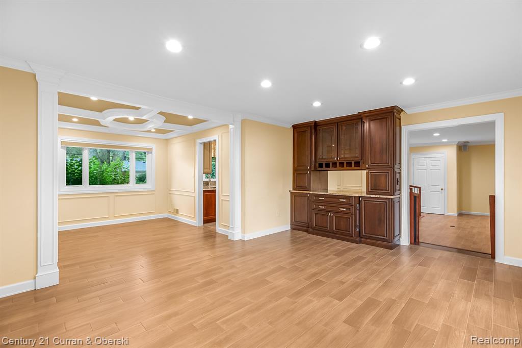 24012 Glen Ridge Court Novi, MI 48375 - Photo 6 of 27