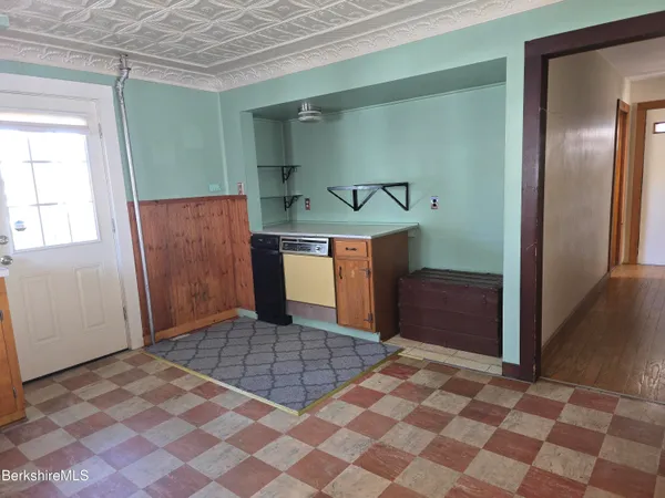 $209,900 | 1 Godek Street, Adams, MA 01220