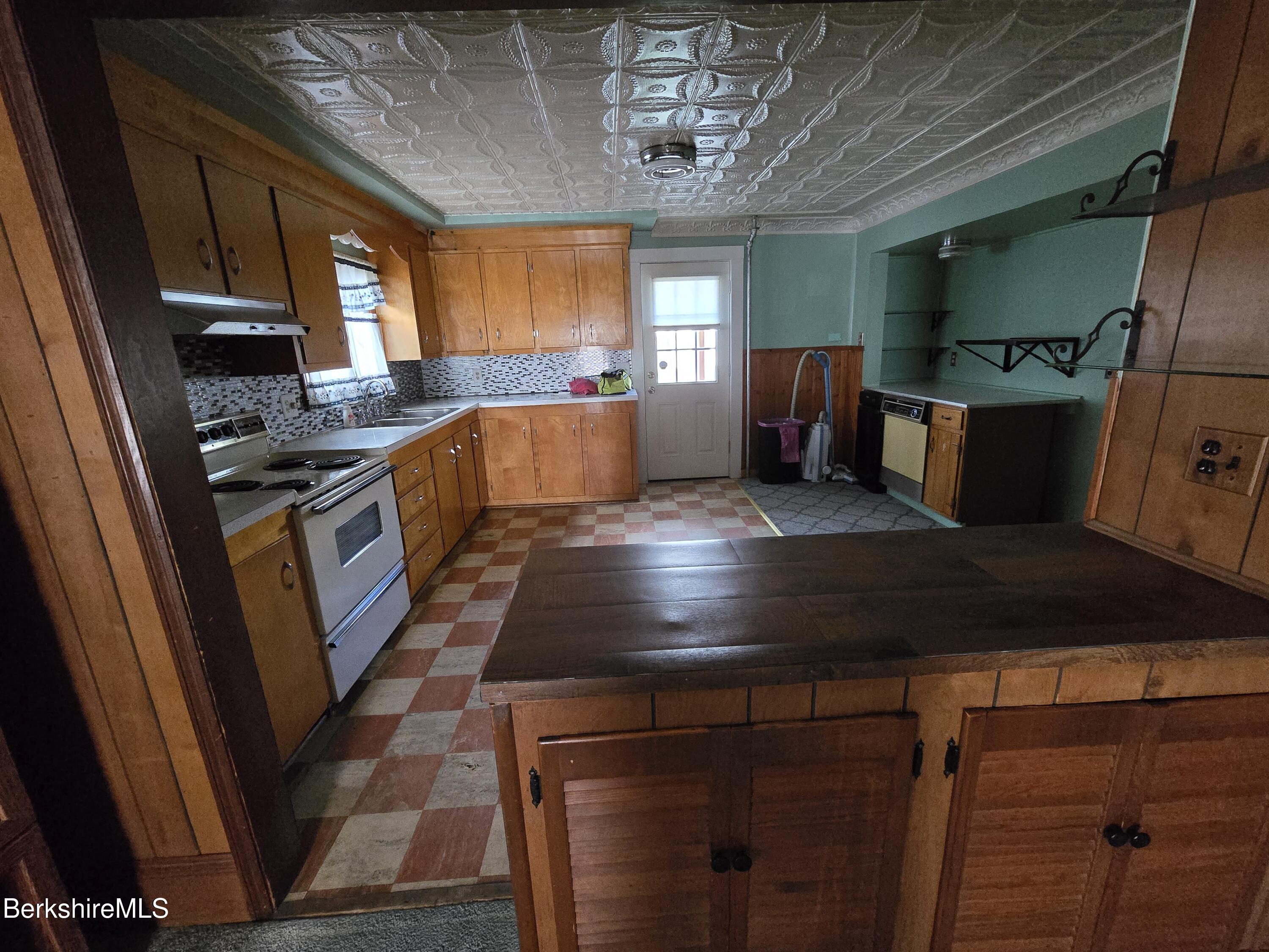 1 Godek Street Adams, MA 01220 - Photo 16 of 51 Into Kitchen from Living