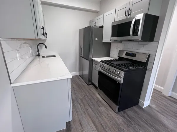 $5,000 | 626 East 6th Street, Unit 3, Boston, MA 02127