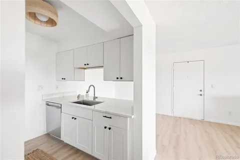 $239,500 | 539 Wright Street, Unit 305, Lakewood, CO 80228