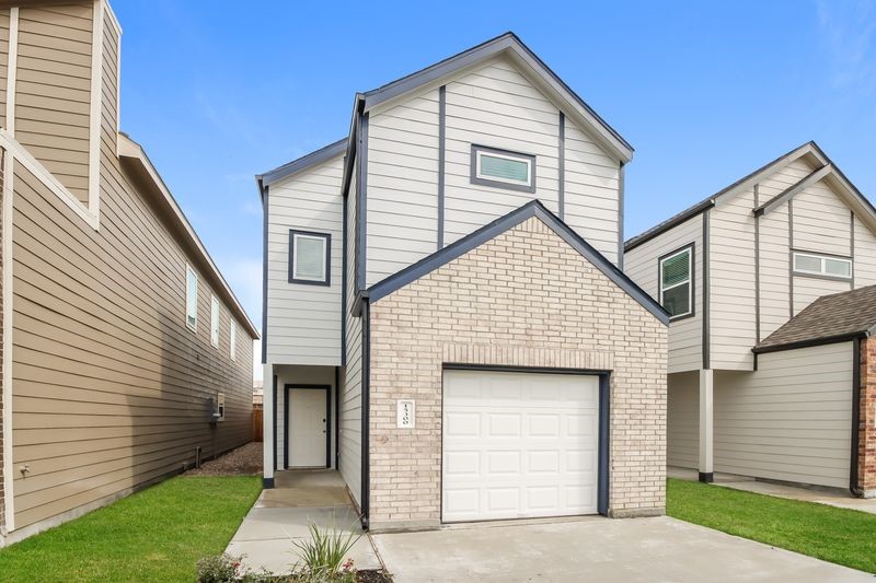 15300 Estrella Road East Houston, TX 77073 - Photo 1 of 14 Gallery Image 1