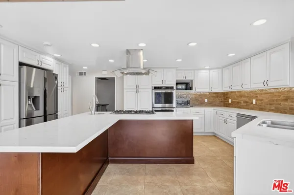 $11,500 | 3713 Dellvale Place, Encino, CA 91436