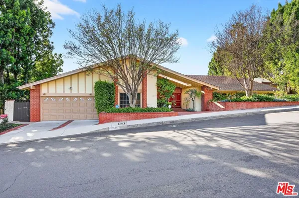 $11,500 | 3713 Dellvale Place, Encino, CA 91436