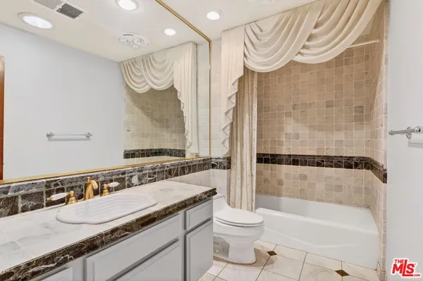 $11,500 | 3713 Dellvale Place, Encino, CA 91436