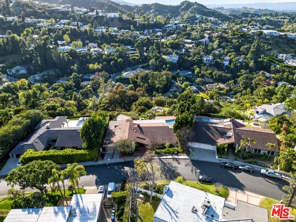 $11,500 | 3713 Dellvale Place, Encino, CA 91436