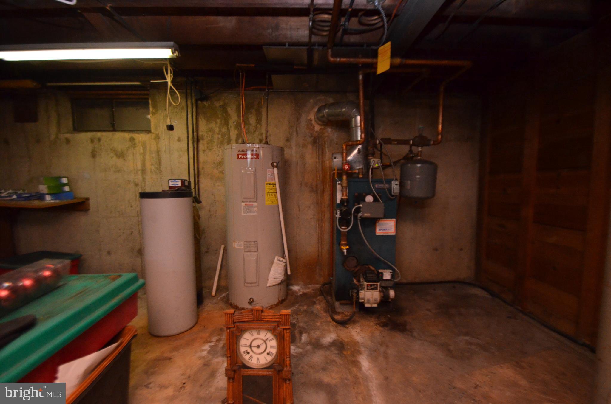 970 Springhouse Road Allentown, PA 18104 - Photo 12 of 13 Gallery Image 12