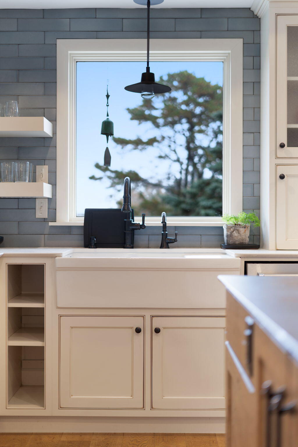 8 Longmeadow Road Cumberland Foreside, ME 04110 - Photo 7 of 36 Kitchen