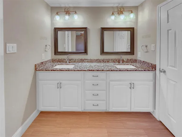 $410,000 | 1736 Reynoldston Lane, Dallas, TX 75232