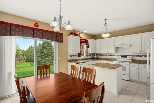$323,900 | 11502 North Brooklyn Place, Peoria, IL 61525