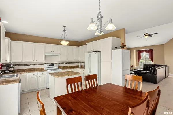 $323,900 | 11502 North Brooklyn Place, Peoria, IL 61525