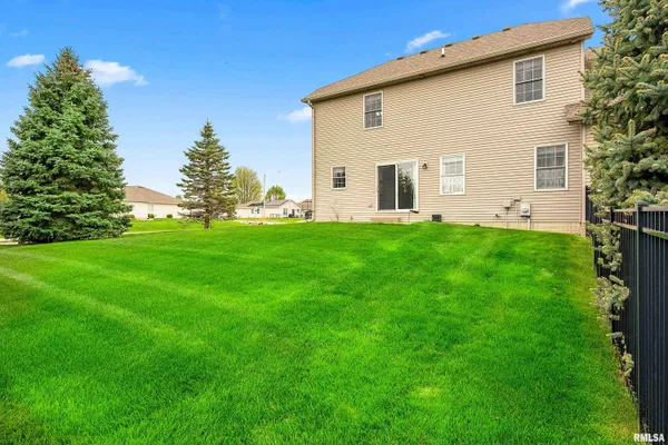 $323,900 | 11502 North Brooklyn Place, Peoria, IL 61525