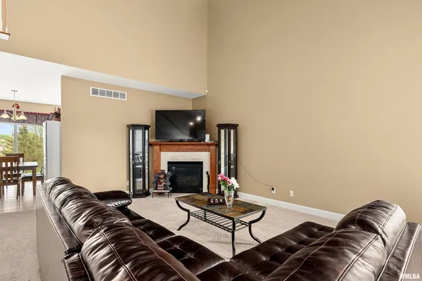 $323,900 | 11502 North Brooklyn Place, Peoria, IL 61525