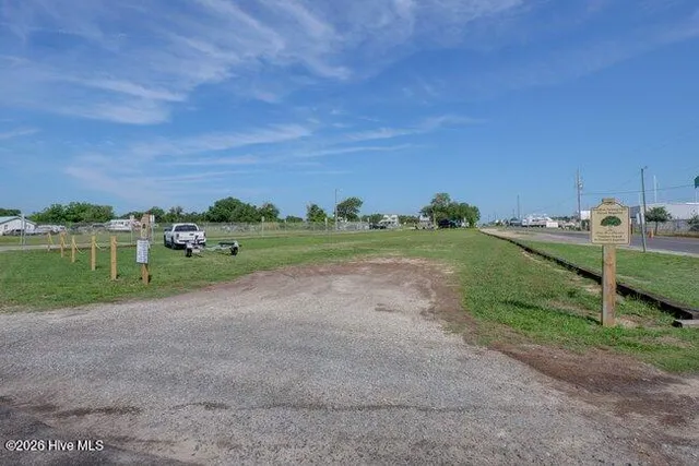 $950,000 | 101 Cottage Walk, Hampstead, NC 28443