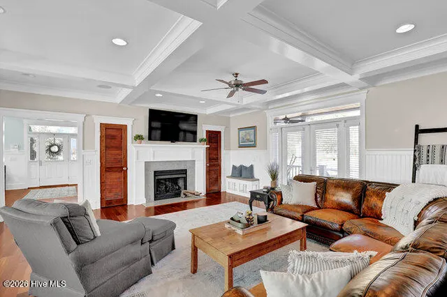 $950,000 | 101 Cottage Walk, Hampstead, NC 28443