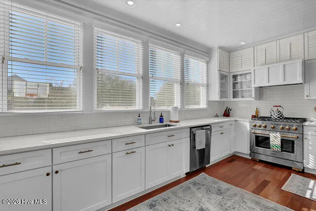 $950,000 | 101 Cottage Walk, Hampstead, NC 28443