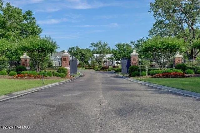 $950,000 | 101 Cottage Walk, Hampstead, NC 28443