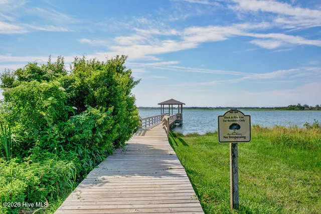 $950,000 | 101 Cottage Walk, Hampstead, NC 28443