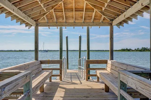 $950,000 | 101 Cottage Walk, Hampstead, NC 28443