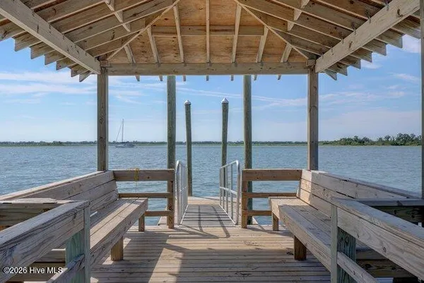 $925,000 | 101 Cottage Walk, Hampstead, NC 28443