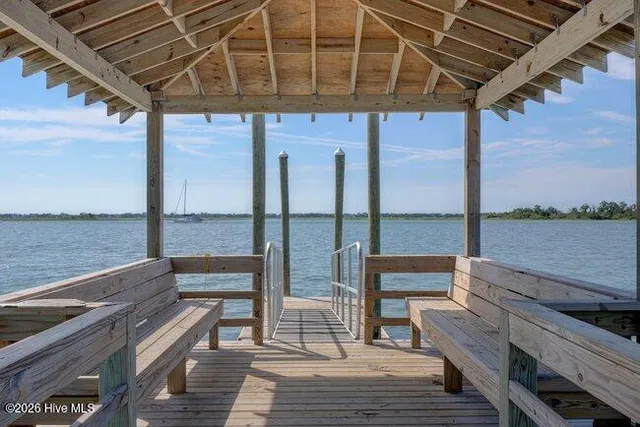 $950,000 | 101 Cottage Walk, Hampstead, NC 28443