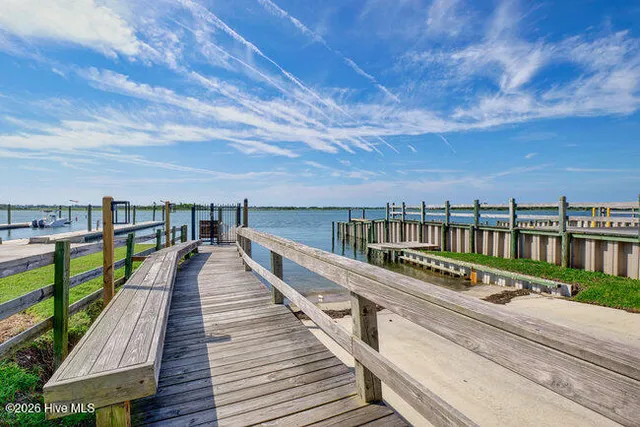 $950,000 | 101 Cottage Walk, Hampstead, NC 28443