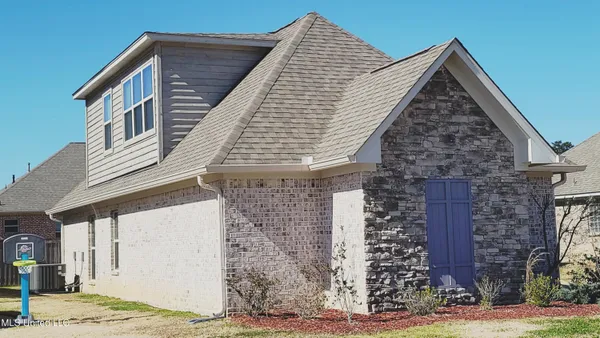 $370,000 | 125 Emerald Drive, Brandon, MS 39047