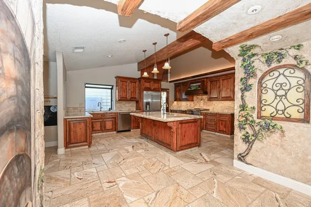 $469,900 | 6189 North West Avenue, Fresno, CA 93711