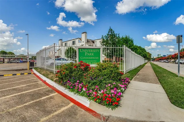 $135,000 | 3129 Sondra Drive, Unit G104, Fort Worth, TX 76107