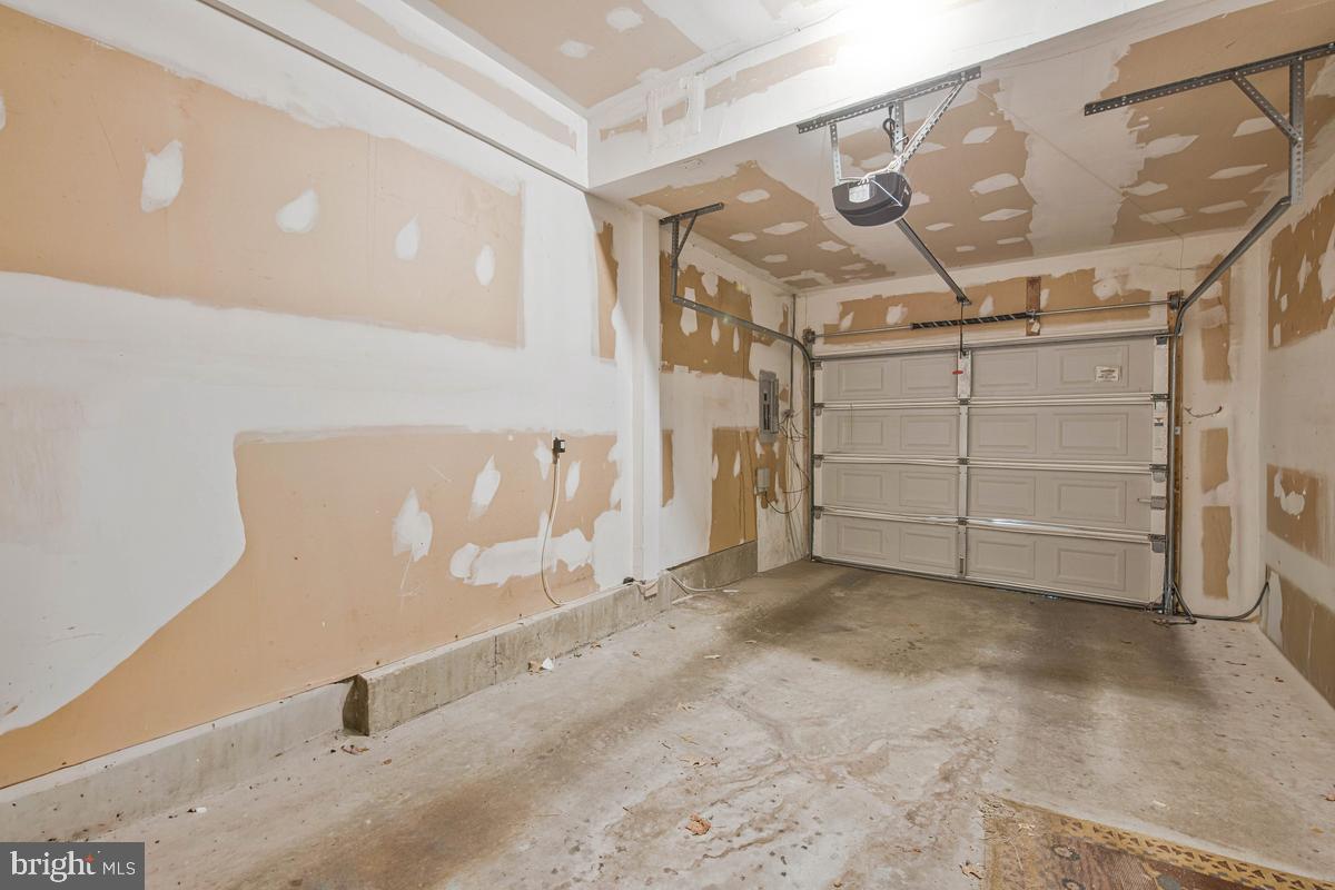 8929 Colesville Road Silver Spring, MD 20910 - Photo 38 of 43