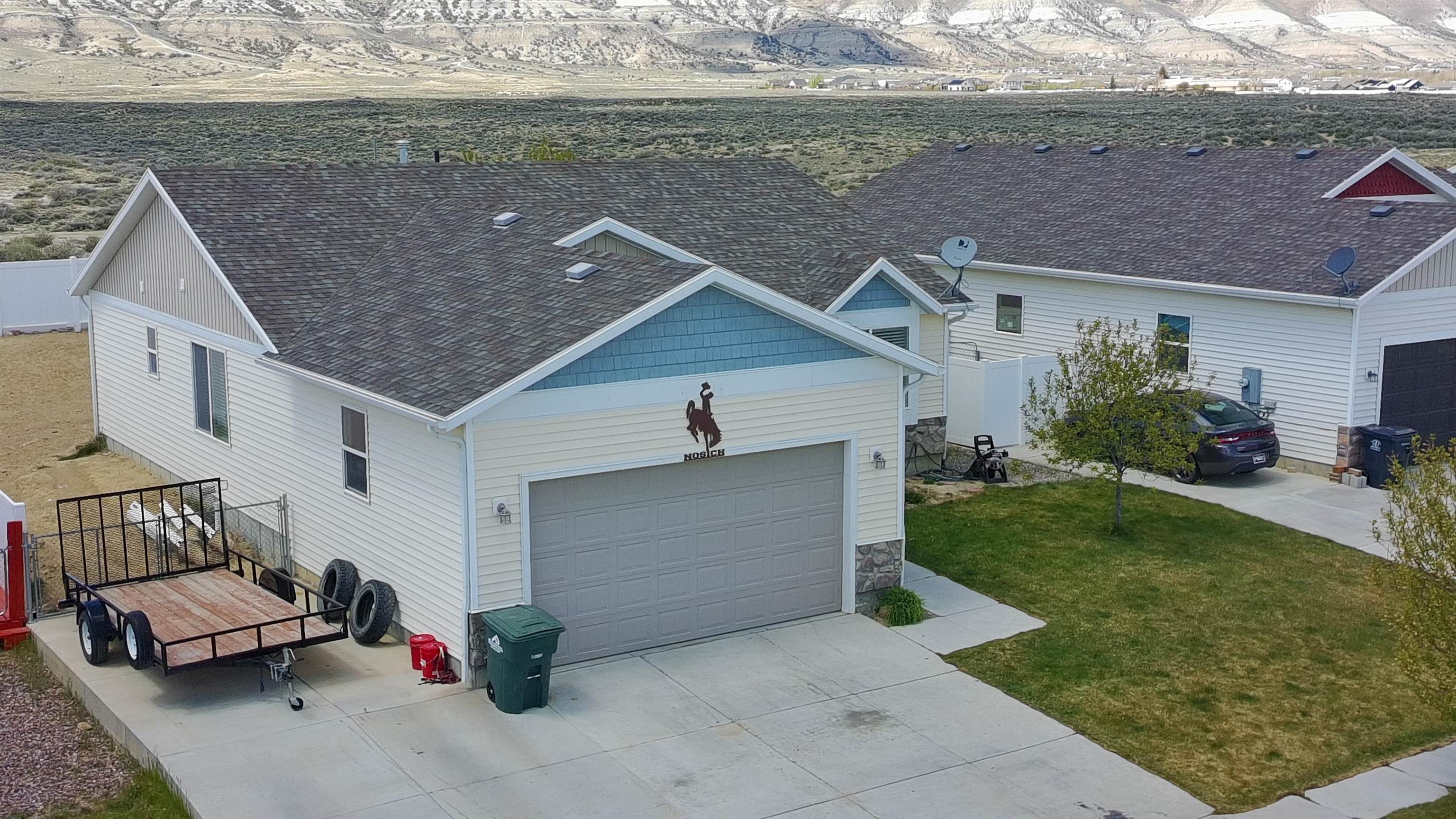 5760 Sun Ridge Drive Rock Springs, WY 82901 - Photo 2 of 41