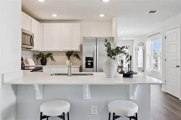 $306,990 | 207 Amberwood Way, Umatilla, FL 32784