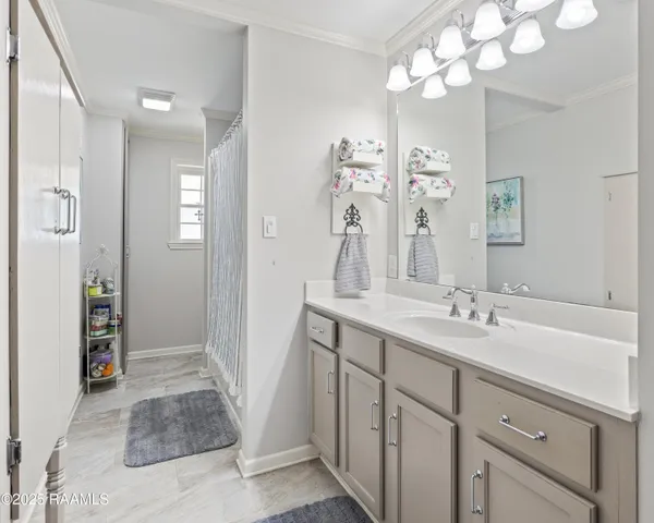 $350,000 | 408 Beth Drive, Franklin, LA 70538