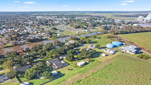 $350,000 | 408 Beth Drive, Franklin, LA 70538