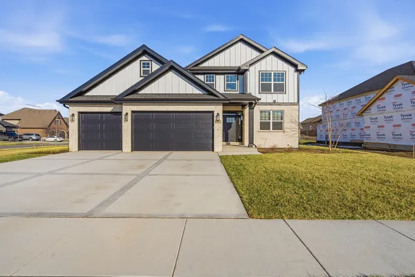 $668,500 | 23929 South William Drive, Manhattan, IL 60442