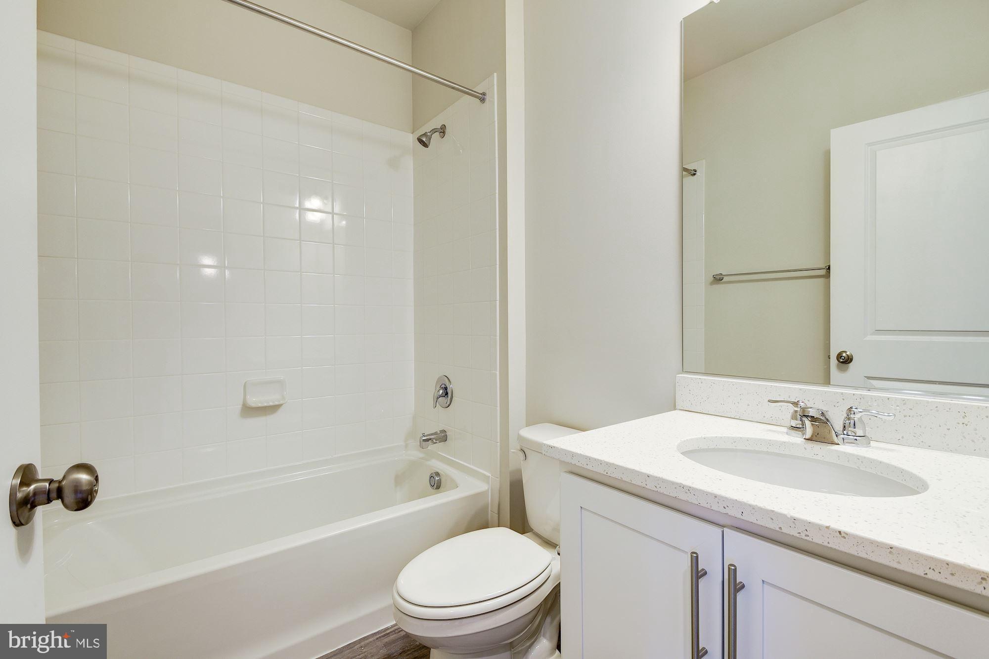 3108 Laurel Hill Road Hanover, MD 21076 - Photo 22 of 32 Hallway Full bathroom