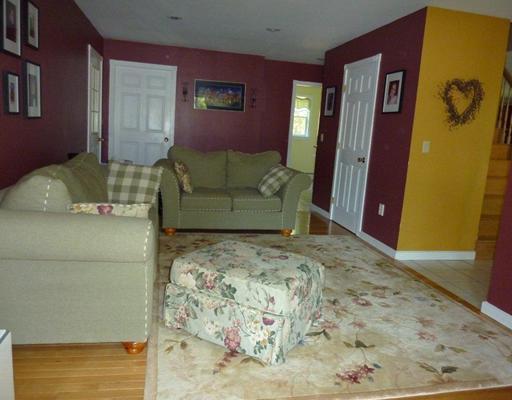 318 River Road Norridgewock, ME 04957 - Photo 4 of 14 Living Room.