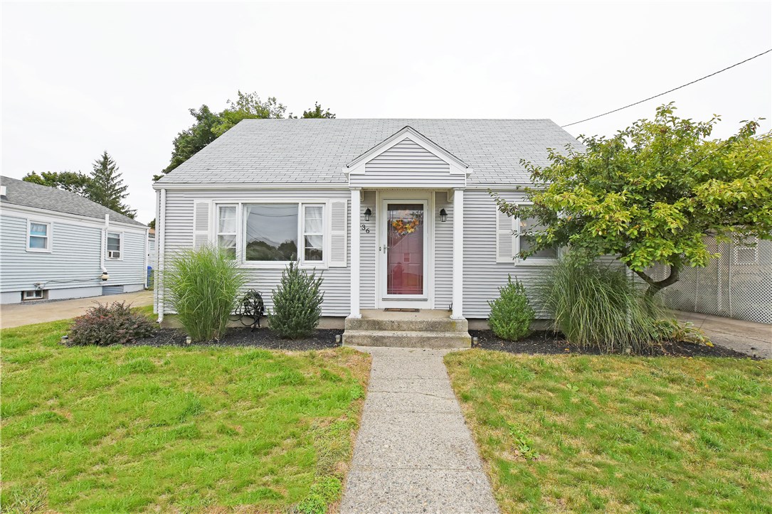 136 Hamlet Street Pawtucket, RI 02861 - Photo 1 of 22 Gallery Image 1